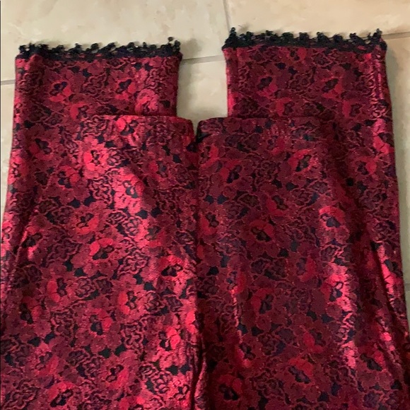 Red and black lace pants - Picture 3 of 4